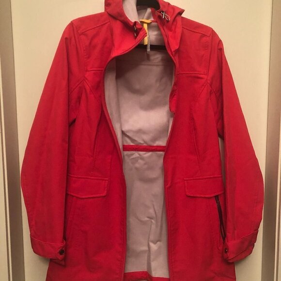 lolë Avenue Light Softshell Jacket - M - Picture 3 of 14